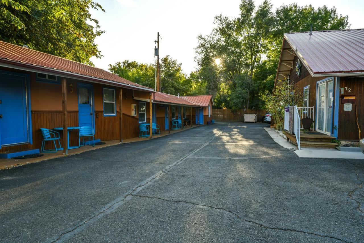 Lodge 7 - Downtown Location. Studio With Shared Hot Tub. Minutes To Arches N.P. Moab Buitenkant foto