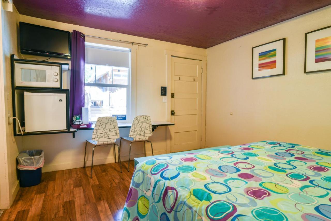 Lodge 7 - Downtown Location. Studio With Shared Hot Tub. Minutes To Arches N.P. Moab Buitenkant foto